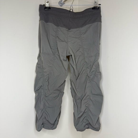 Lululemon Dance Studio Mid-Rise Cropped Pants | Gray Size 4 | 20” Capris - Picture 5 of 7